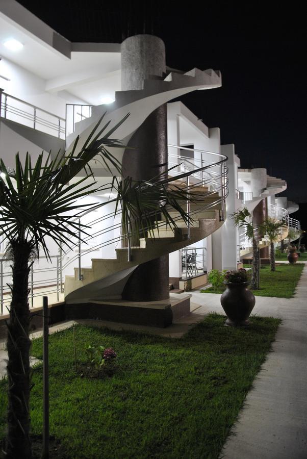 Royal Apartments & Villas Ulcinj Exterior photo