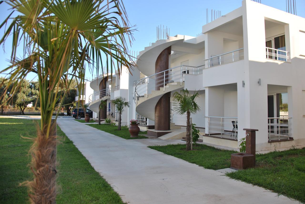 Royal Apartments & Villas Ulcinj Exterior photo