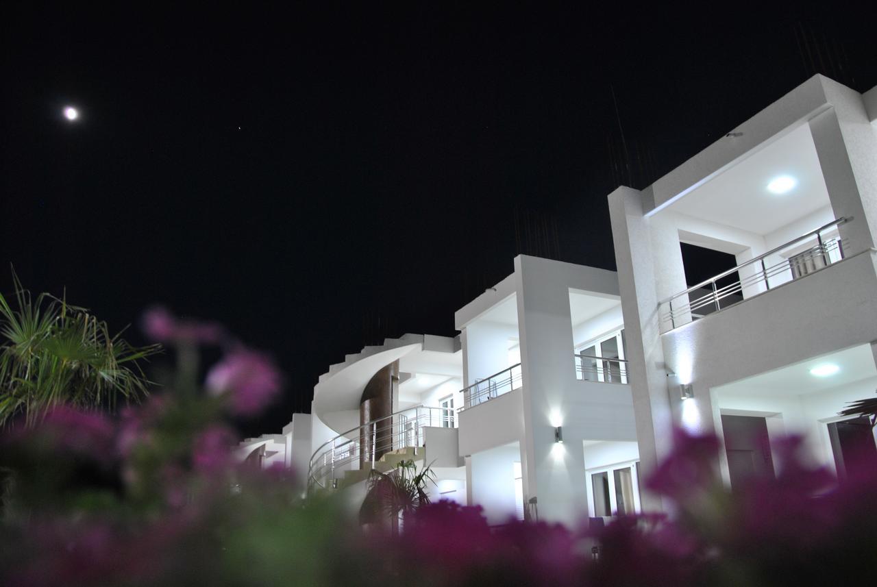 Royal Apartments & Villas Ulcinj Exterior photo