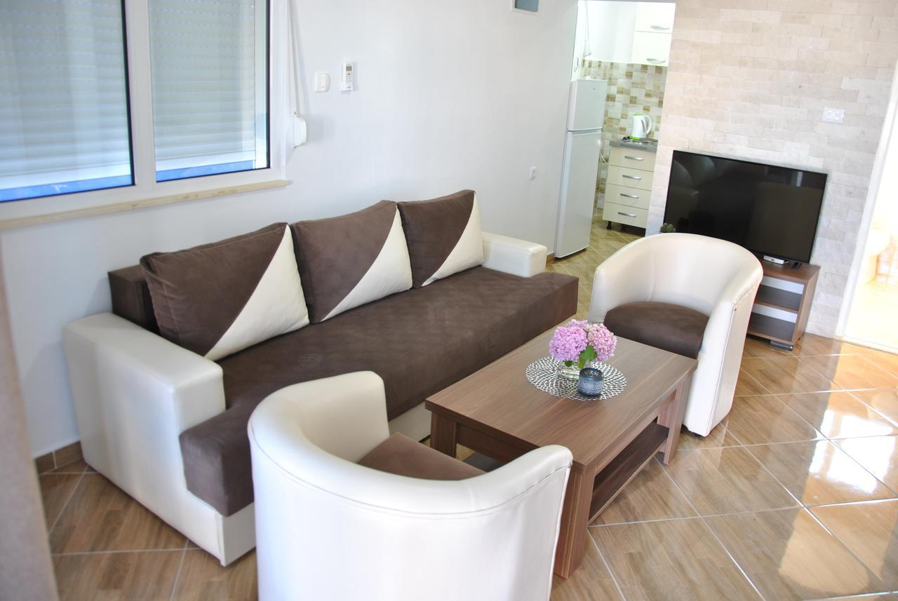 Royal Apartments & Villas Ulcinj Exterior photo