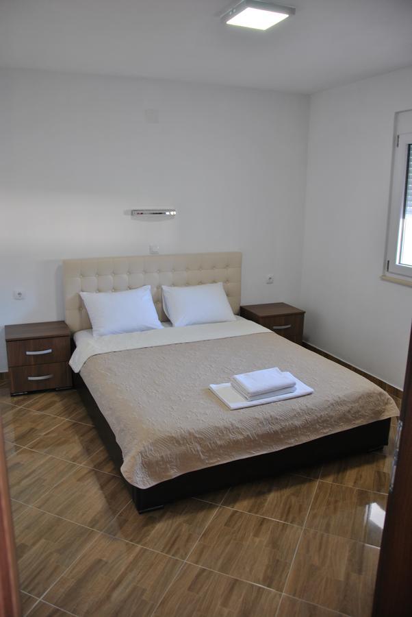Royal Apartments & Villas Ulcinj Exterior photo
