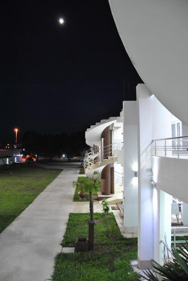 Royal Apartments & Villas Ulcinj Exterior photo