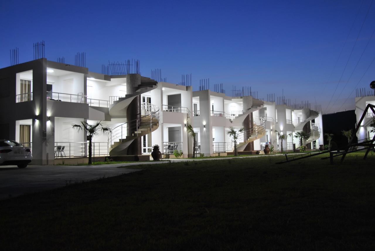 Royal Apartments & Villas Ulcinj Exterior photo