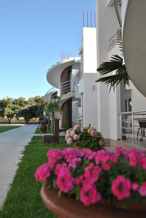 Royal Apartments & Villas Ulcinj Exterior photo
