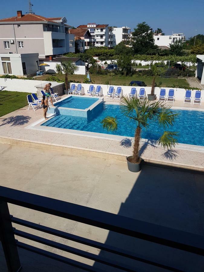 Royal Apartments & Villas Ulcinj Exterior photo